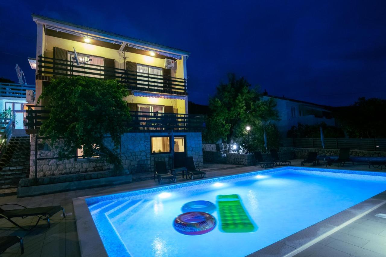 Apartments Mila Klenovica Bagian luar foto
