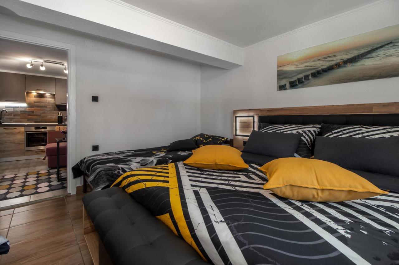 Apartments Mila Klenovica Bagian luar foto