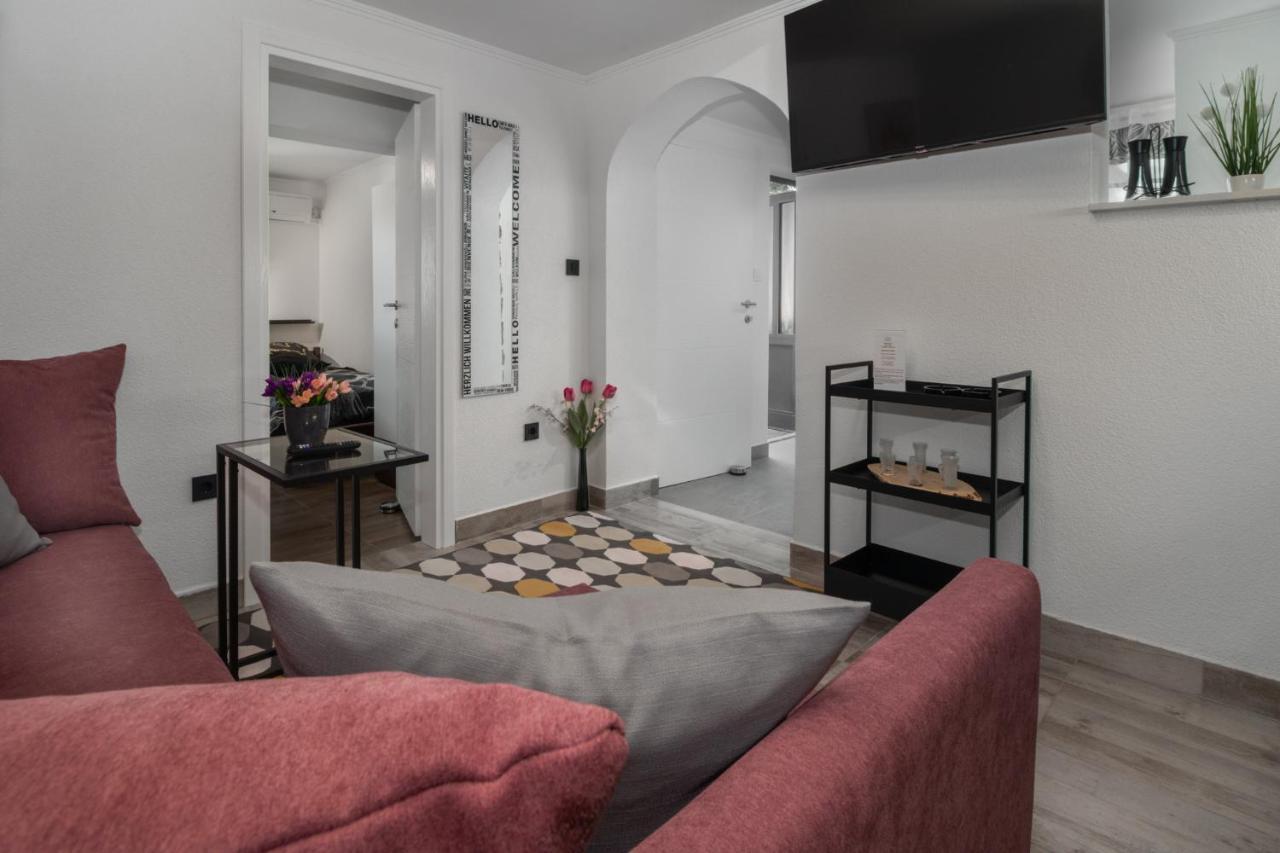 Apartments Mila Klenovica Bagian luar foto