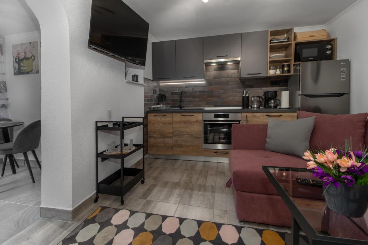 Apartments Mila Klenovica Bagian luar foto